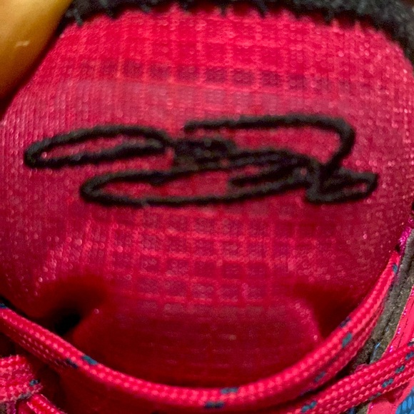Lebron James 18  low fireberry - Picture 6 of 6